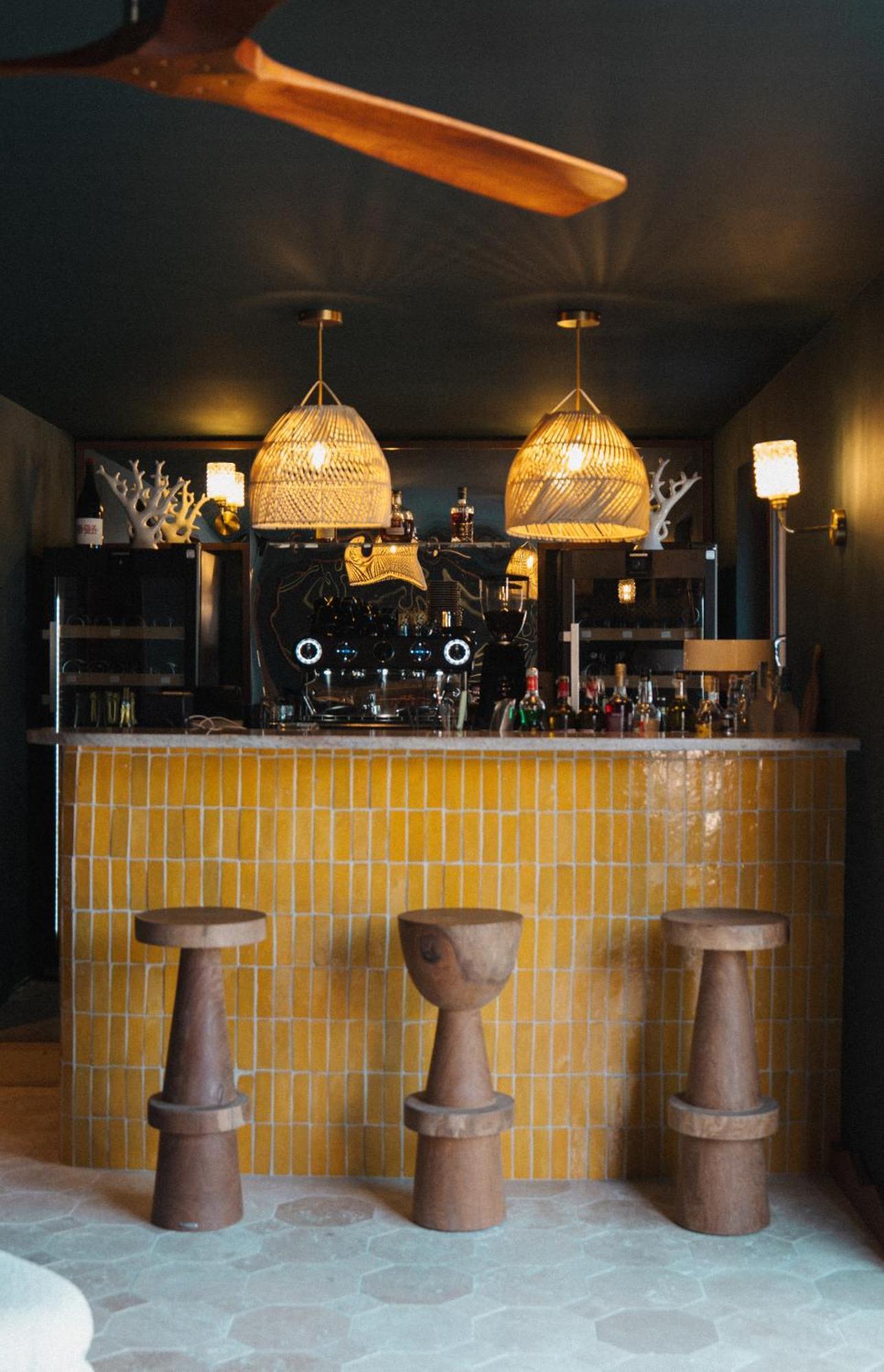 Boutique Hotel Responsable Et Restaurant Basgi Basgi Saint-Florent  Exteriör bild