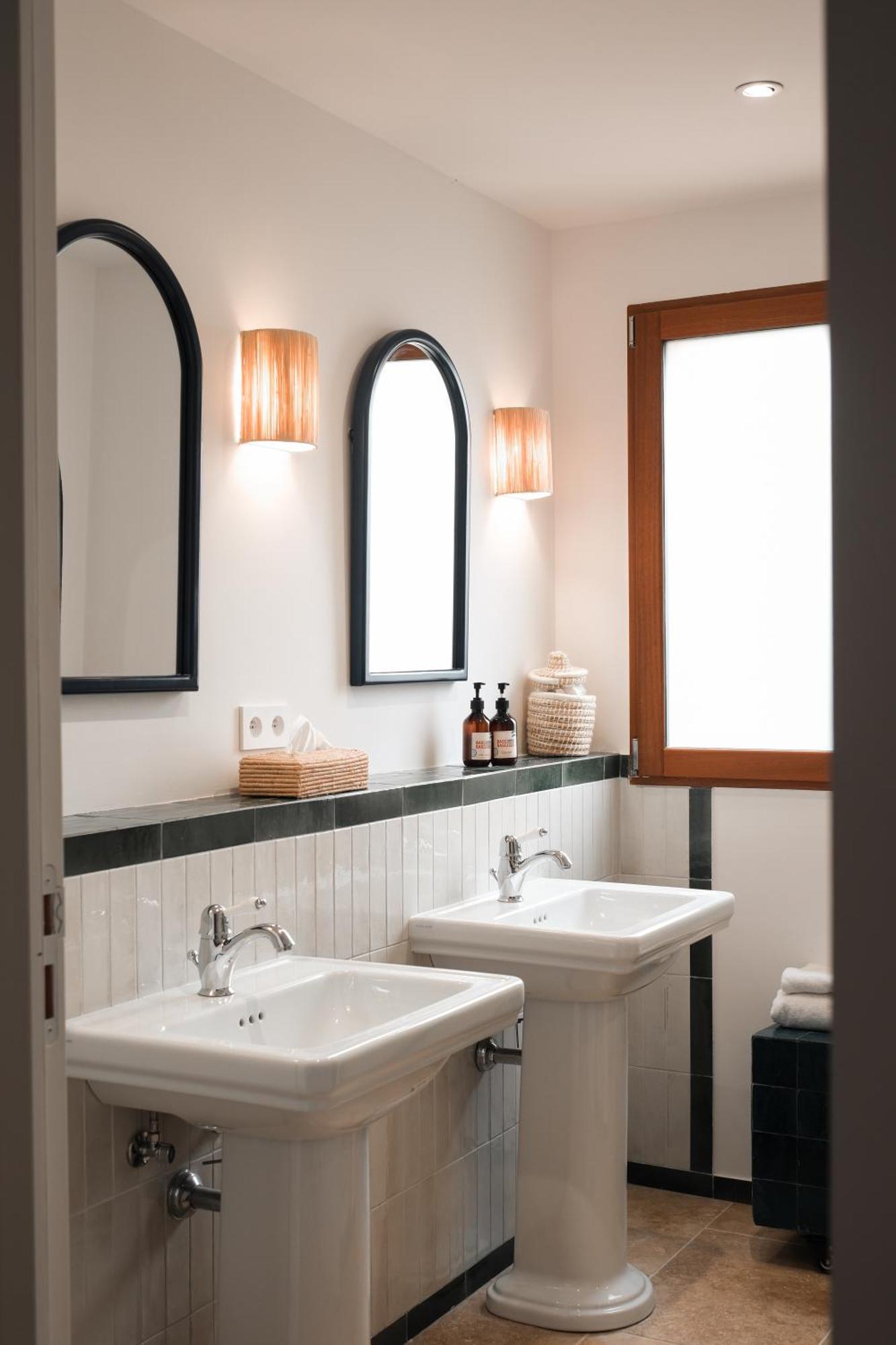 Boutique Hotel Responsable Et Restaurant Basgi Basgi Saint-Florent  Exteriör bild