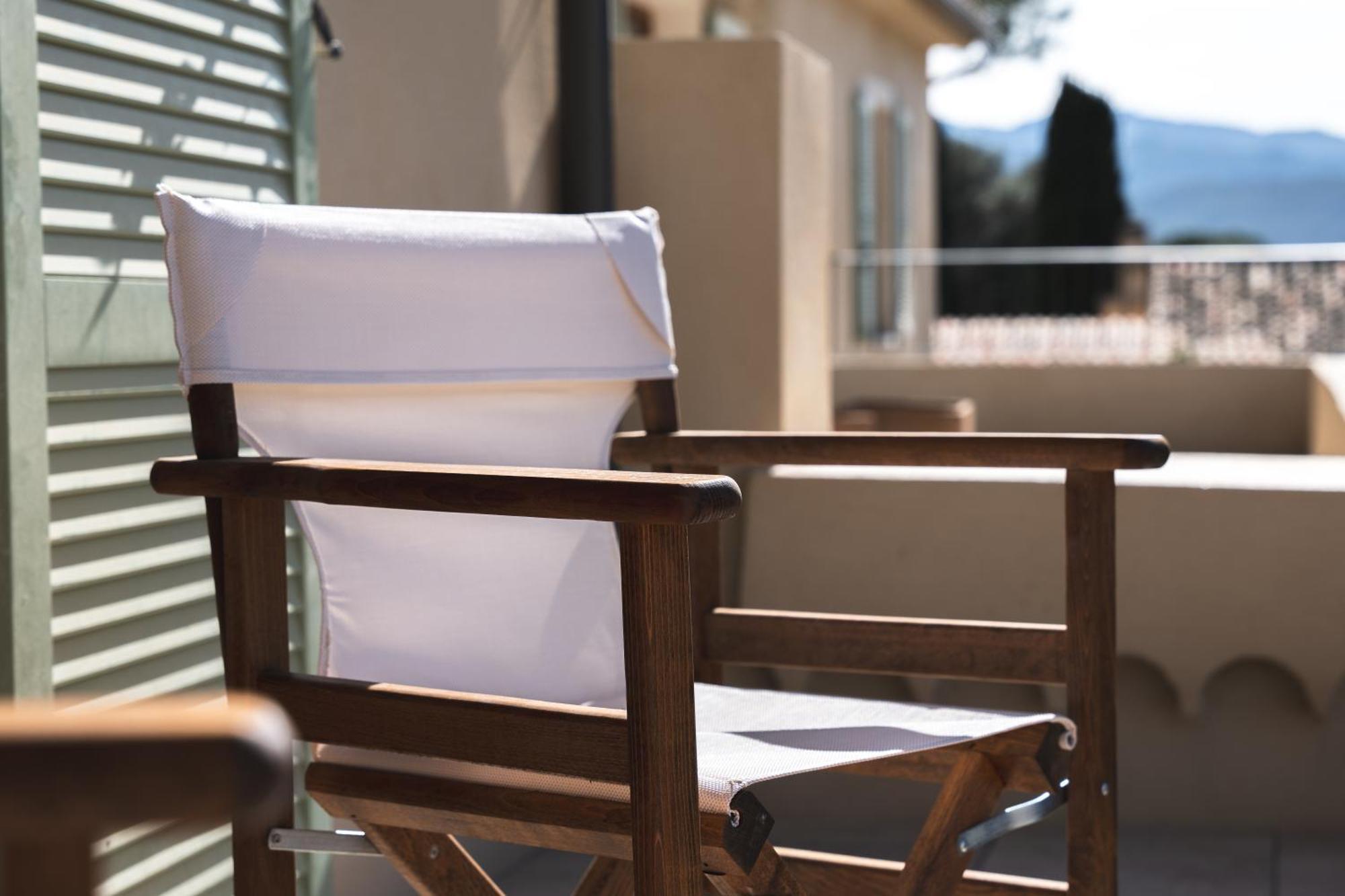 Boutique Hotel Responsable Et Restaurant Basgi Basgi Saint-Florent  Exteriör bild